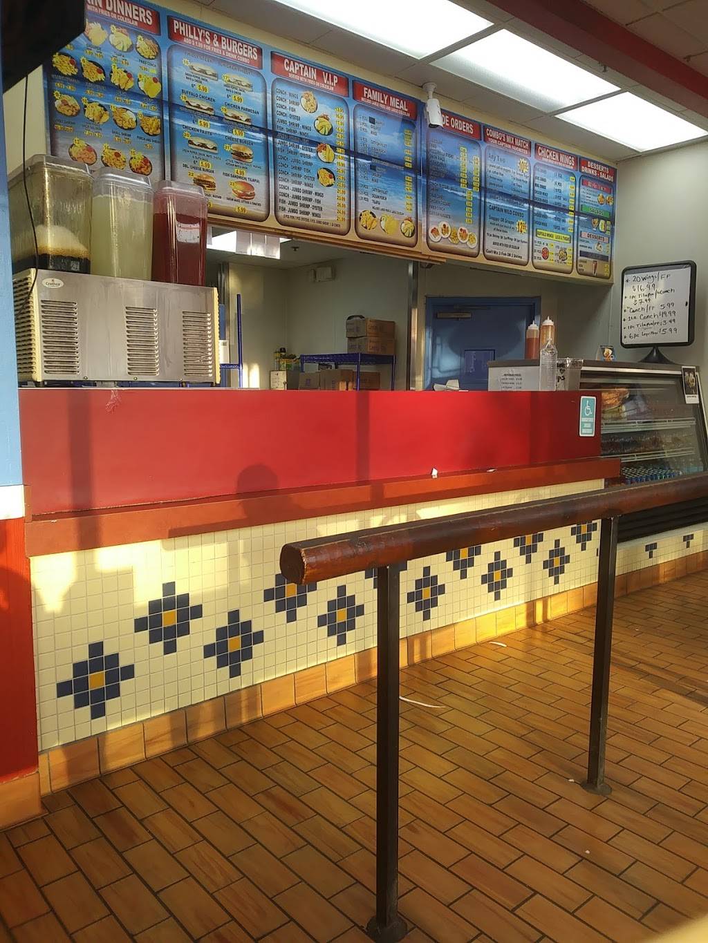Captain Fish & Chicken | restaurant | 19747 NW 37th Ave, Miami Gardens, FL 33056, USA | 3056211900 OR +1 305-621-1900
