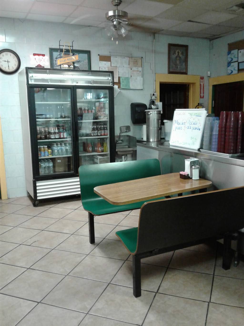 Taqueria Jalisco | restaurant | 1114 New Laredo Hwy, San Antonio, TX 78211, USA | 2109212210 OR +1 210-921-2210