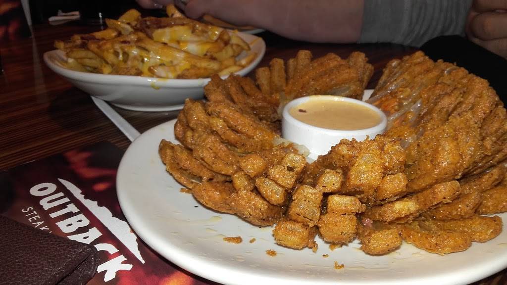 Outback Steakhouse | restaurant | 215 Larkin Dr, Monroe, NY 10950, USA | 8457824992 OR +1 845-782-4992