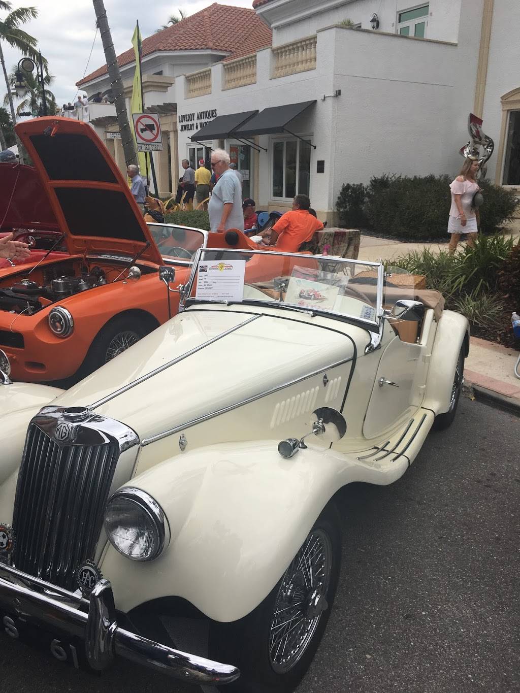 Fifth Ave Downtown | restaurant | 649 5th Ave S, Naples, FL 34102, USA | 2396928436 OR +1 239-692-8436