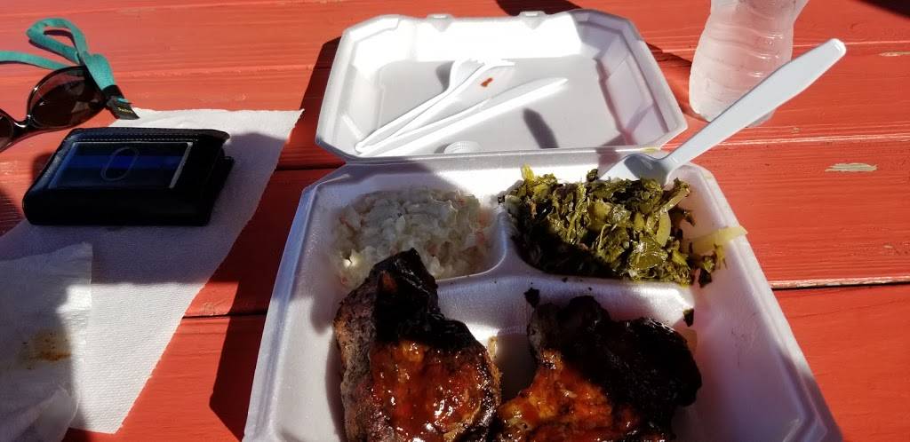 Smokin Joes BBQ & Grill | restaurant | 10252 S County Rd 39, Lithia, FL 33547, USA | 8137373010 OR +1 813-737-3010