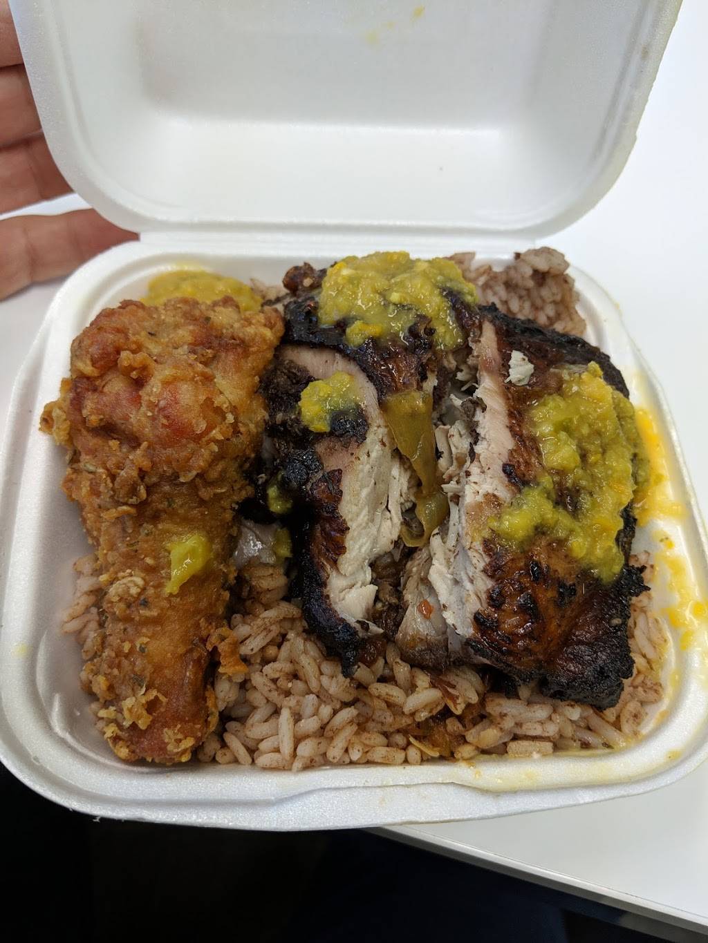 Mitzies Jerk | restaurant | 3337 Bloor St W, Etobicoke, ON M8X 1E9, Canada | 6473450077 OR +1 647-345-0077