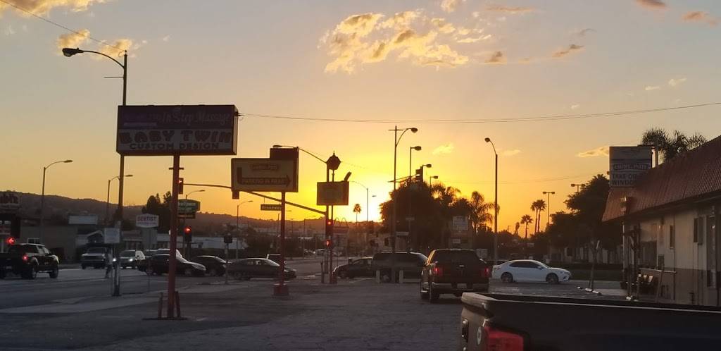 Winchells Donut House | cafe | 11330 Washington Blvd, Whittier, CA 90606, USA | 5626951716 OR +1 562-695-1716