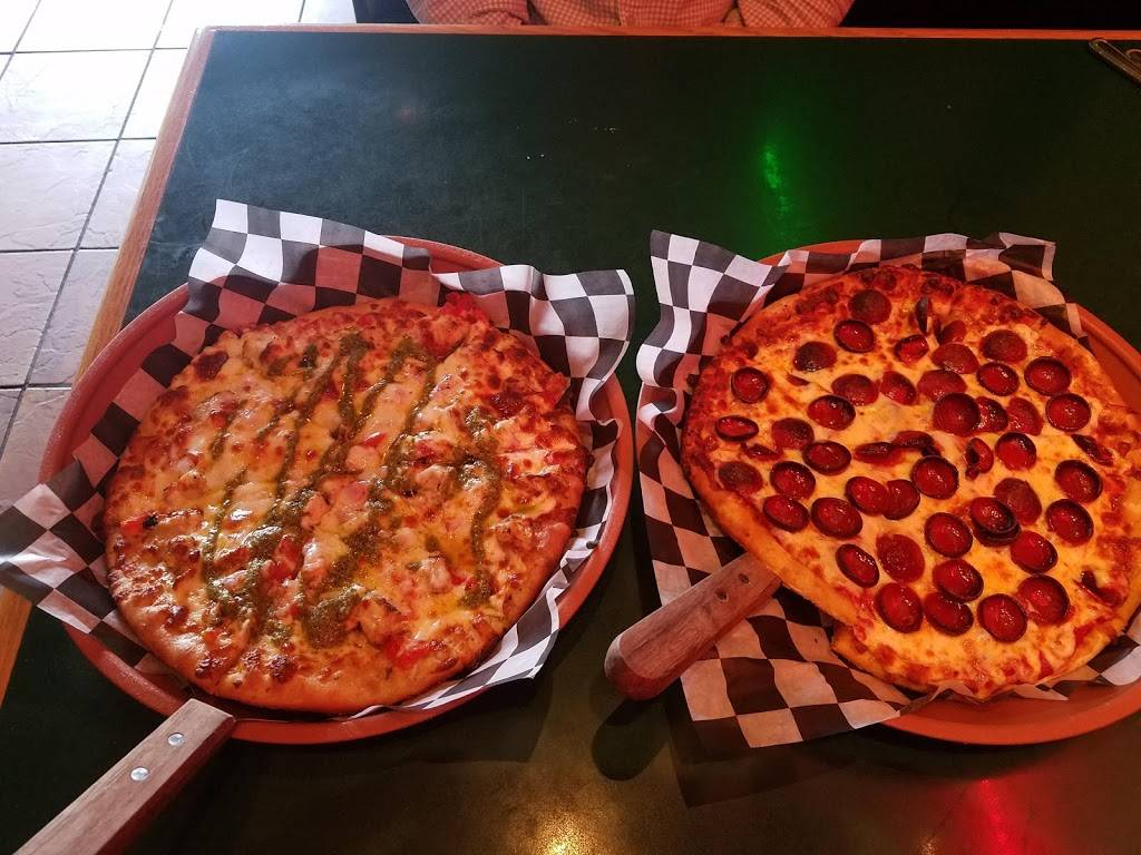 Pages Gastropub & Cafe | restaurant | 4725 Transit Rd, Depew, NY 14043, USA | 7166080172 OR +1 716-608-0172