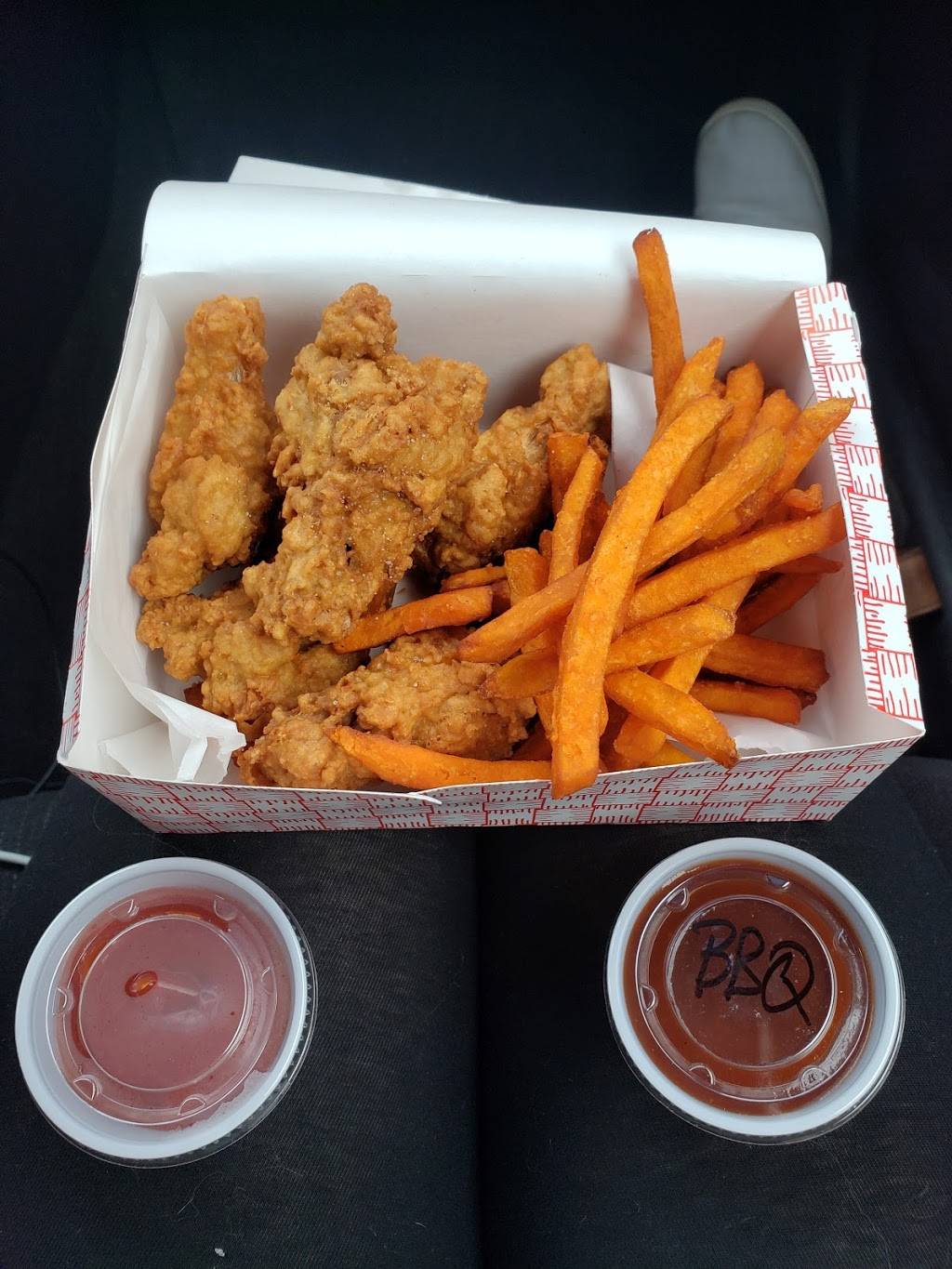 Sues Drive In | restaurant | 425 Main St S, Pierz, MN 56364, USA | 3204682270 OR +1 320-468-2270