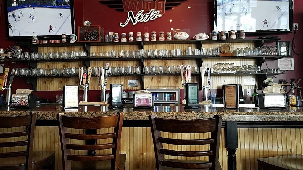 Wing Nutz | restaurant | 9260 Village Shop Dr, Sandy, UT 84094, USA | 8017277850 OR +1 801-727-7850