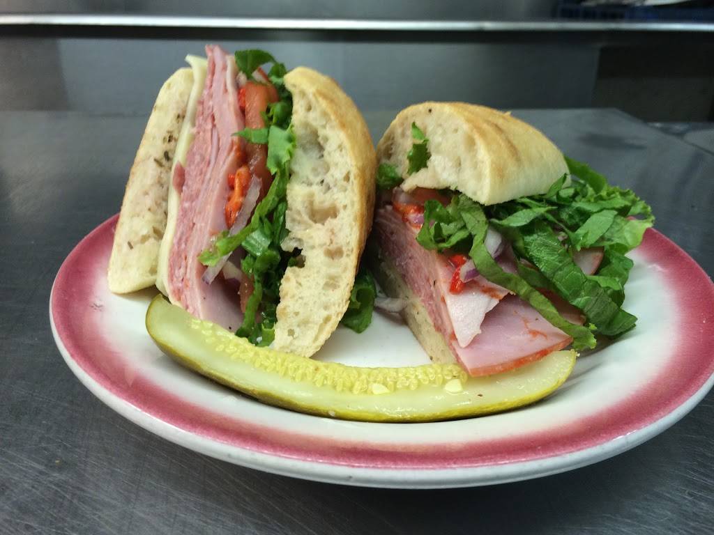 River Street Deli | meal takeaway | 151 River St, Chattanooga, TN 37405, USA | 4237563354 OR +1 423-756-3354