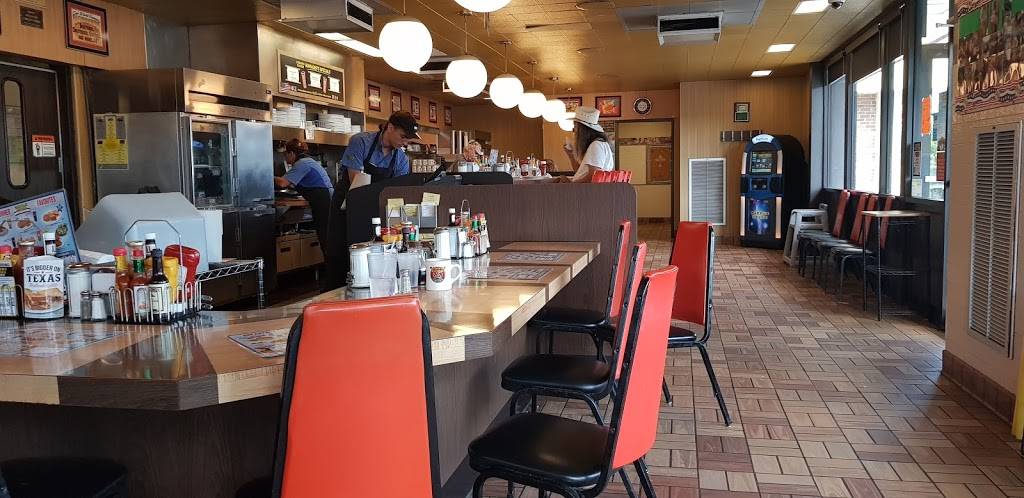 Waffle House | meal takeaway | 1410 Glenn Blvd SW, Fort Payne, AL 35967, USA | 2568457404 OR +1 256-845-7404