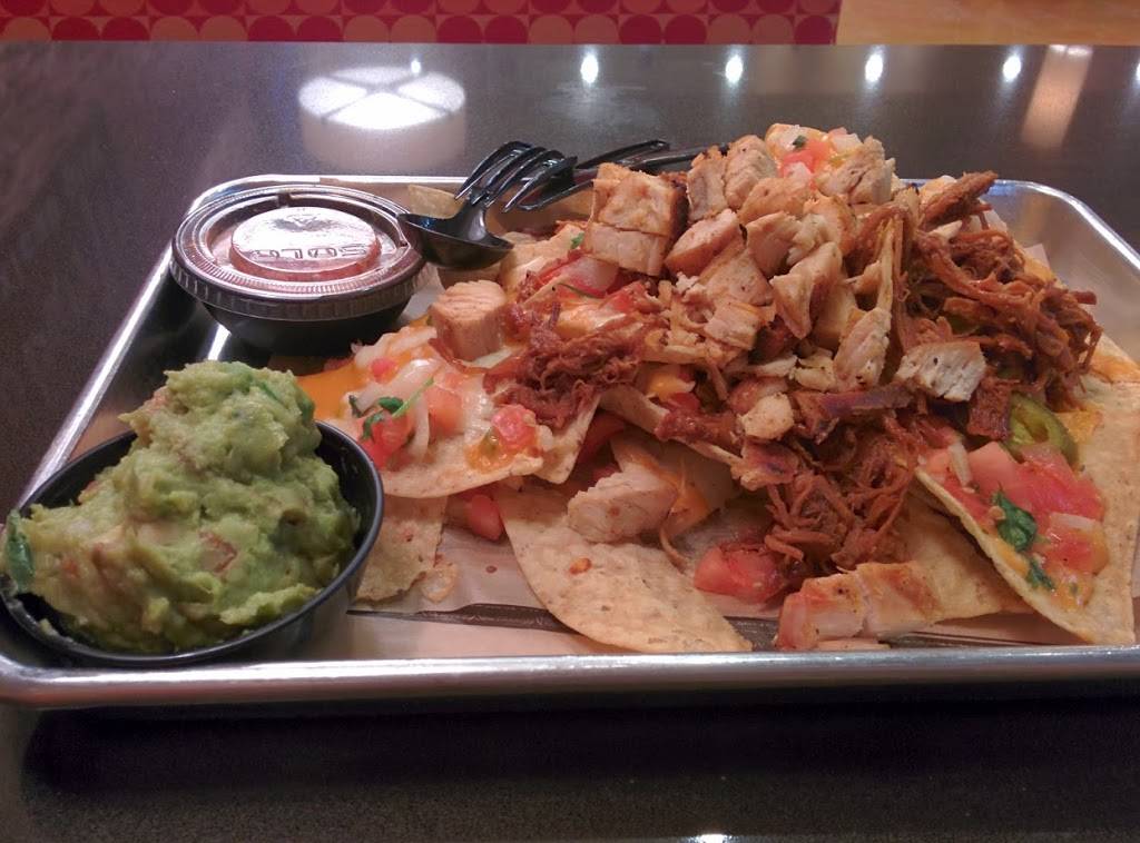 Mucho Burrito Fresh Mexican Grill | restaurant | 266 Hays Blvd, Oakville, ON L6H 7P3, Canada | 9052571152 OR +1 905-257-1152