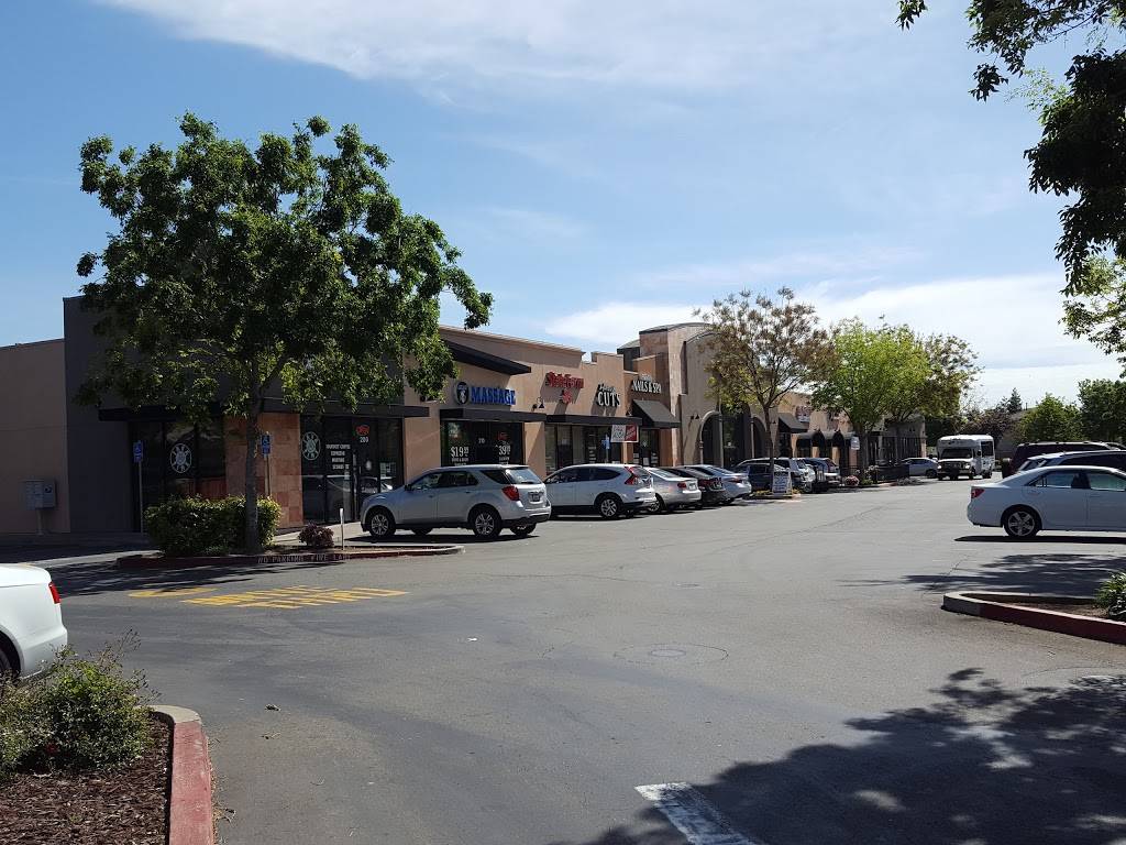 Harbour Cove Shopping Center | shopping mall | 2745 Elk Grove Blvd, Elk Grove, CA 95758, USA | 9169678100 OR +1 916-967-8100