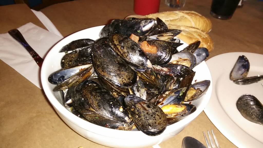 Dirty Pierre | restaurant | 13 Station Square, Forest Hills, NY 11375, USA | 7188309698 OR +1 718-830-9698