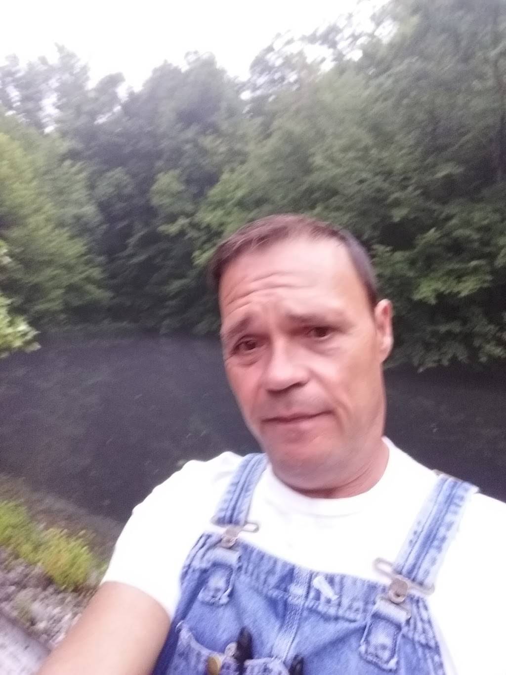 Parsleys Market & Deli 231 | meal takeaway | 122 Shelbyville Hwy, Fayetteville, TN 37334, USA | 9314335972 OR +1 931-433-5972