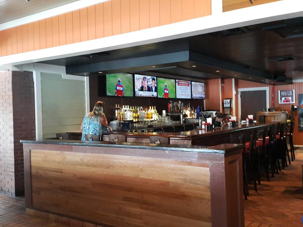 Chilis Grill & Bar | restaurant | 21769 State Rd 7, Boca Raton, FL 33428, USA | 5614513771 OR +1 561-451-3771