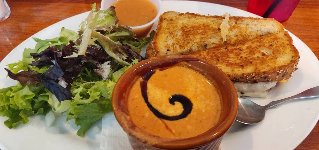 Local Taverns Fish Bar | restaurant | 11 Chester St, Painesville, OH 44077, USA | 4405519155 OR +1 440-551-9155