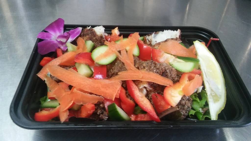 Garcias Carry Out Fish Chicken and More | restaurant | 6112 Marlboro Pike, District Heights, MD 20747, USA | 3017366112 OR +1 301-736-6112