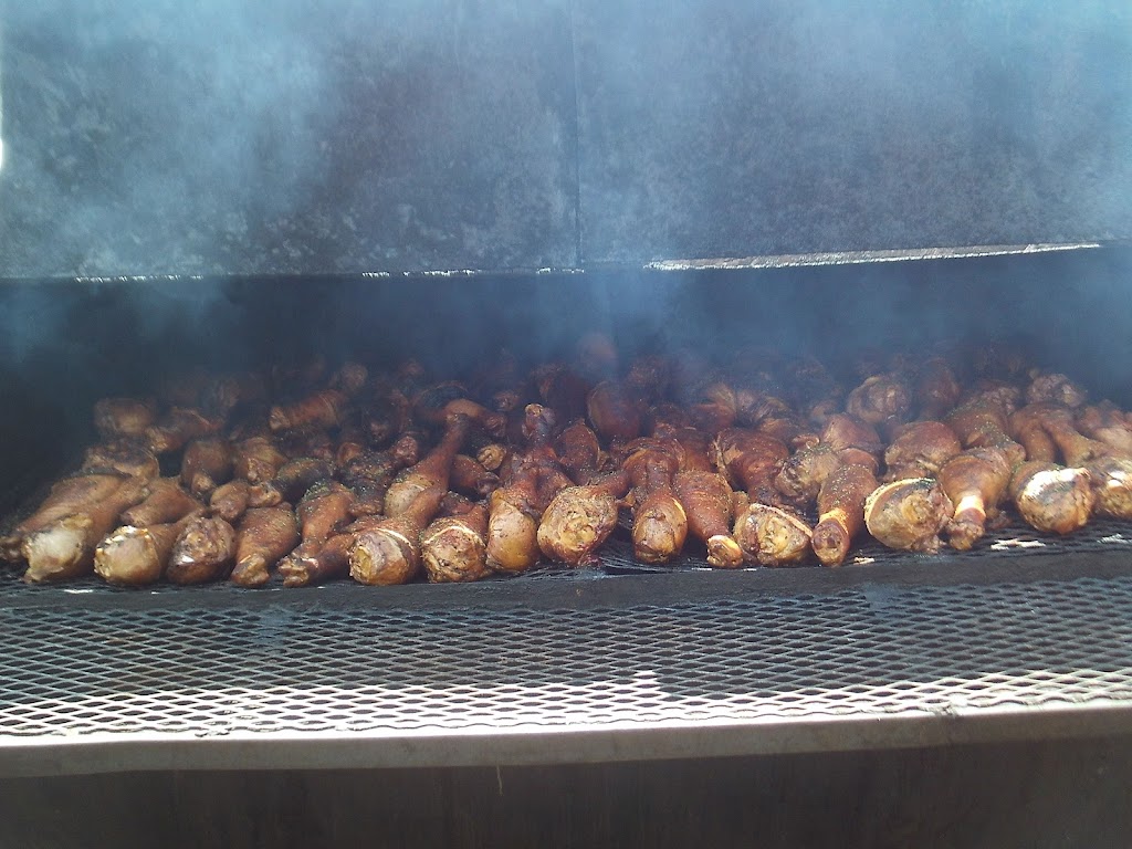 Big Ds BBQ | restaurant | 1922 Lake Bradford Rd, Tallahassee, FL 32310, USA | 8503221507 OR +1 850-322-1507