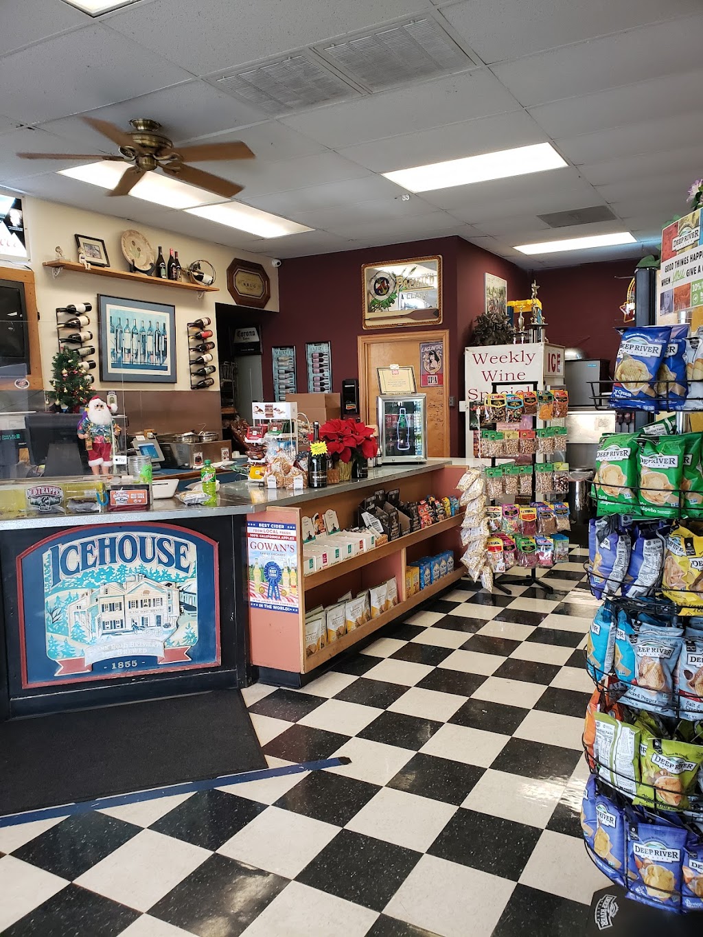 The Bottle Shop Deli TALMAGE | restaurant | 152 Talmage Rd, Ukiah, CA 95482, USA | 7074628849 OR +1 707-462-8849