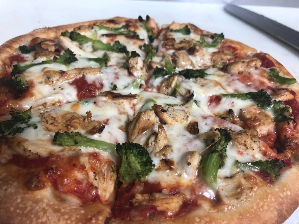 Salem Kabob & Pizzeria | meal takeaway | 401 Main St #108, Salem, NH 03079, USA | 6038700018 OR +1 603-870-0018