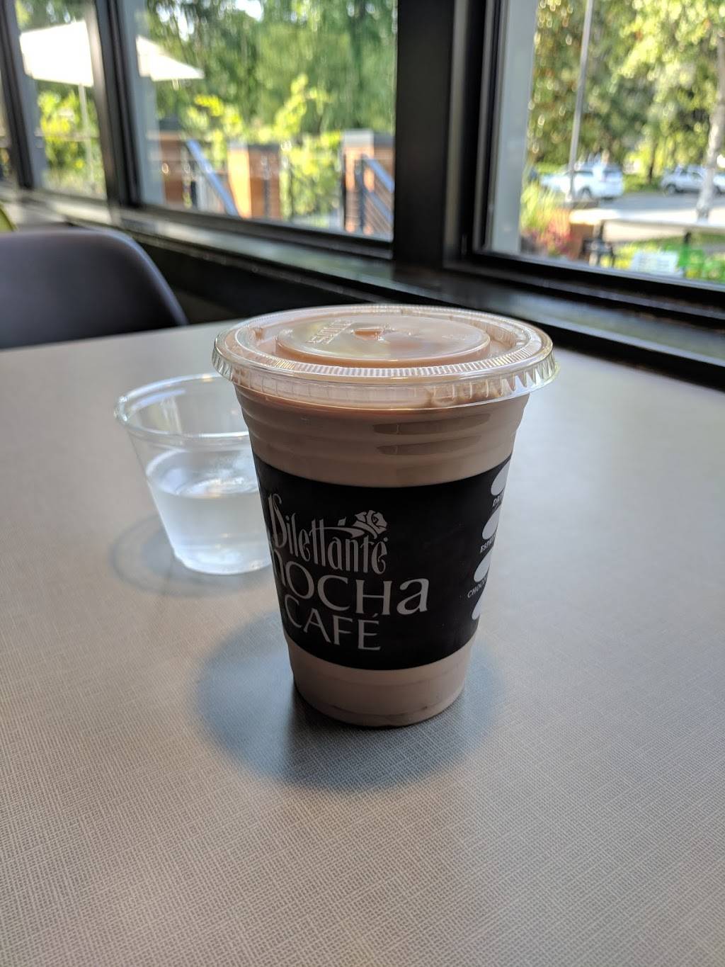 Dilettante Mocha Café | cafe | Bellefield Office Park, Conifer Building, 1450 114th Ave SE #120, Bellevue, WA 98004, USA | 4254514086 OR +1 425-451-4086