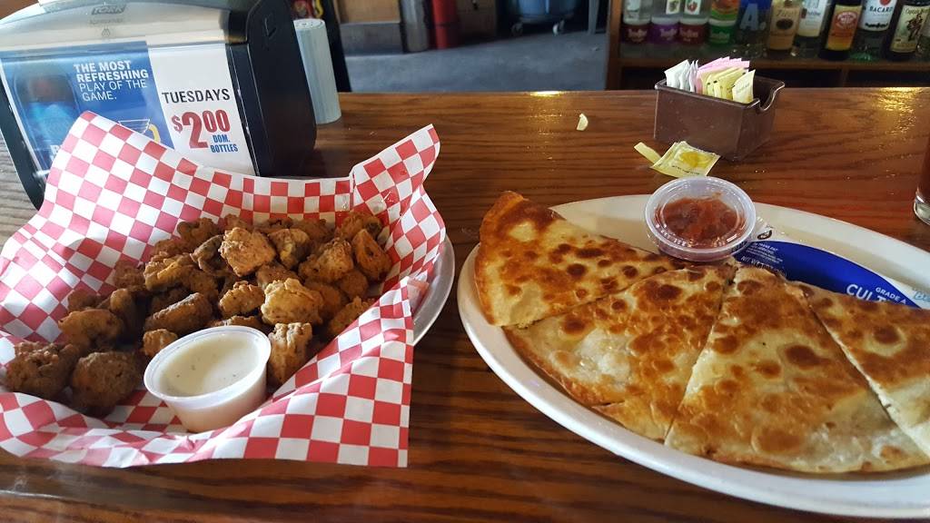 Doc Hollidays Saloon & Eatery | night club | 308 West Macarthur, Cottage Hills, IL 62018, USA | 6182587575 OR +1 618-258-7575