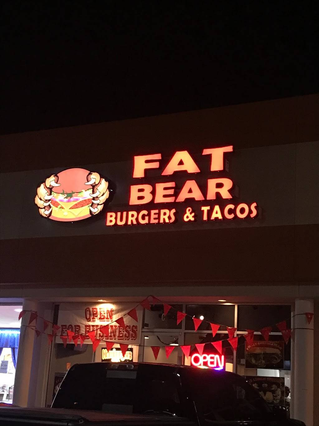 Fat Bear Burgers & Tacos | restaurant | 4854 N Mesa St UNIT 102, El Paso, TX 79912, USA | 9153040206 OR +1 915-304-0206