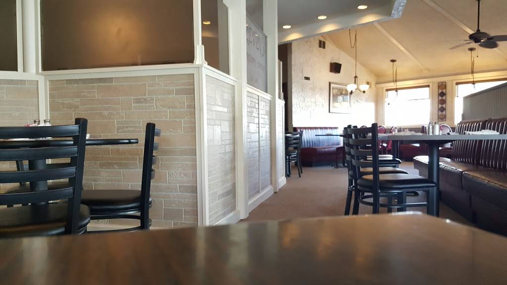 Brevins Downtown Eatery | restaurant | 200 S Main St, Churubusco, IN 46723, USA | 2606939340 OR +1 260-693-9340