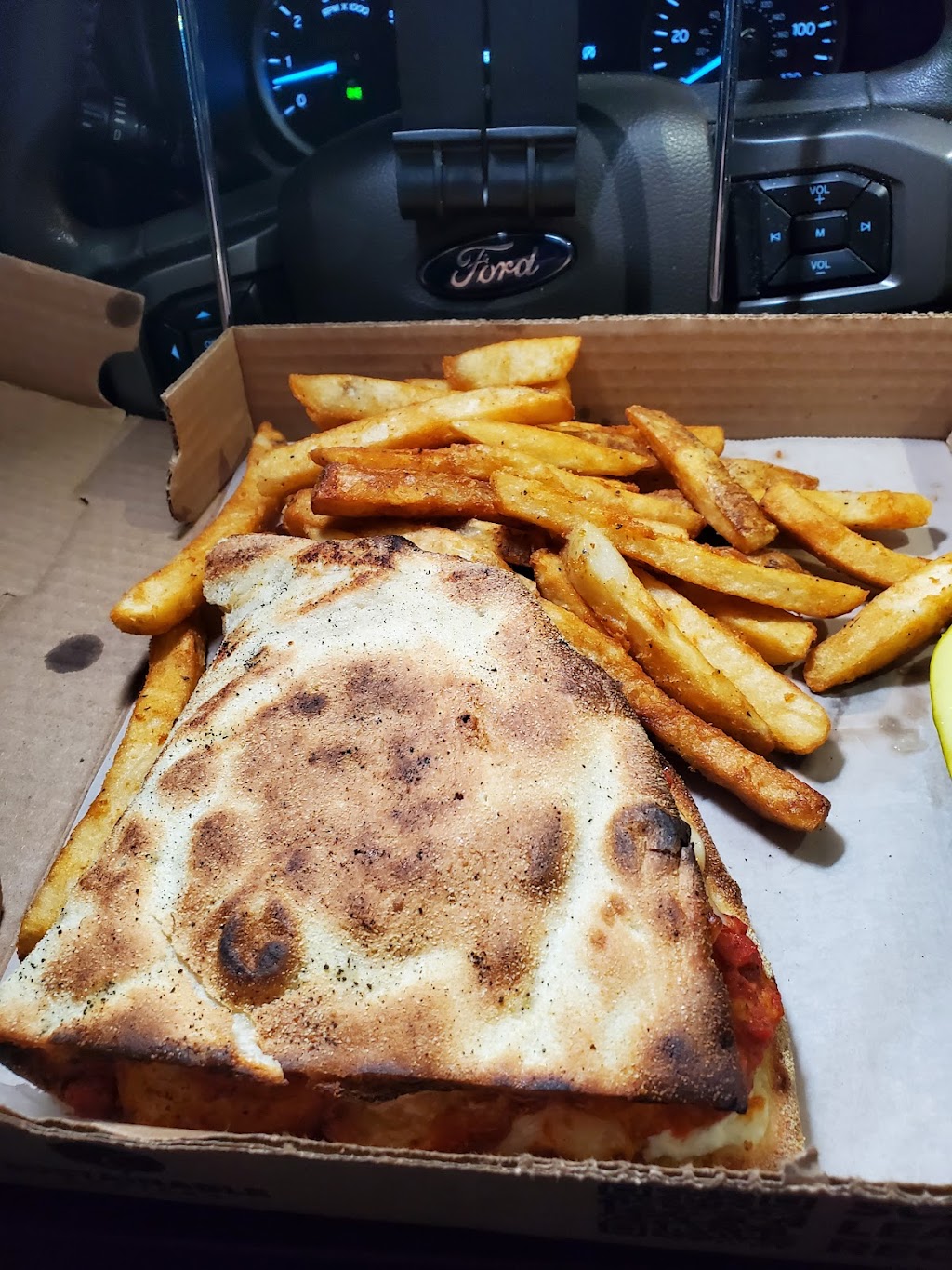 Marleys Pub Wood Fired Pizza | meal takeaway | 146 Park Rd, Putnam, CT 06260, USA | 8609280501 OR +1 860-928-0501