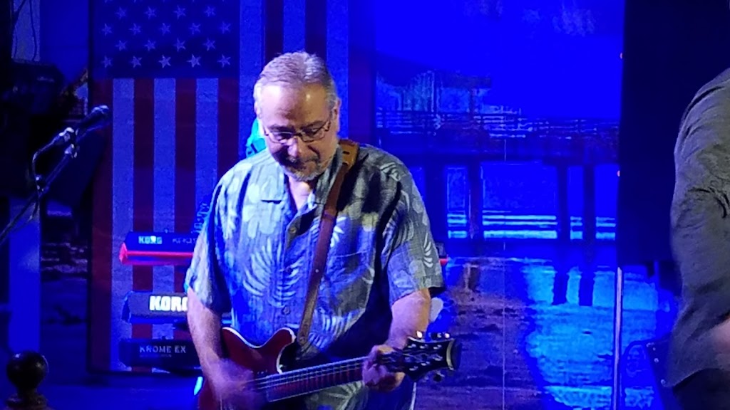 Pelican Lounge | restaurant | 14330 S Padre Island Dr, Corpus Christi, TX 78418, USA | 3619498222 OR +1 361-949-8222