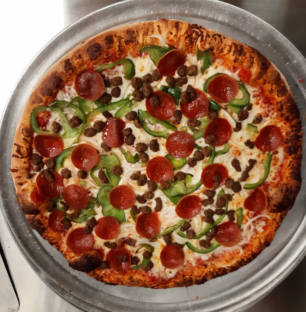 Sals Pizza | restaurant | 309 NH-104, New Hampton, NH 03256, USA | 6032553860 OR +1 603-255-3860