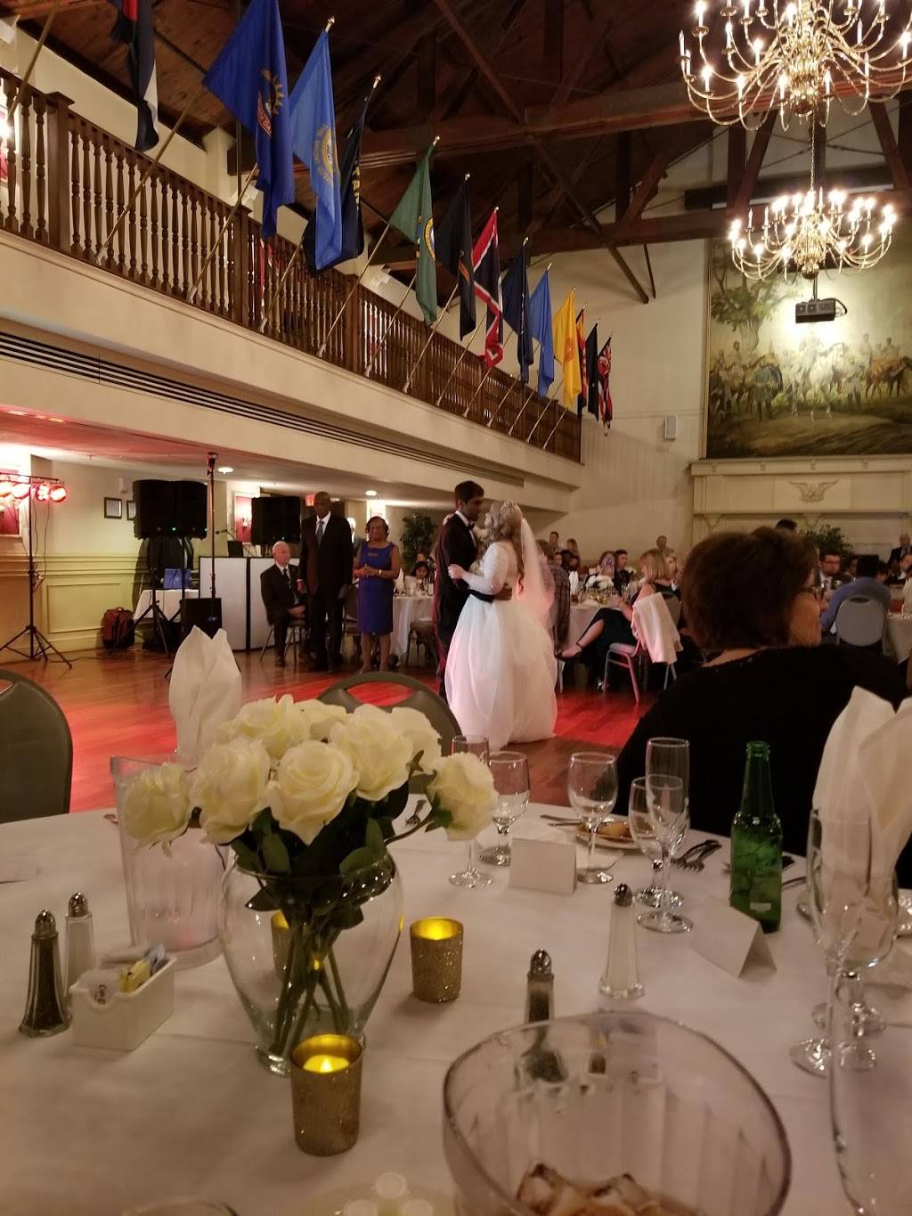 The Lee Club | restaurant | Fort Lee, VA 23801, USA | 8047347547 OR +1 804-734-7547