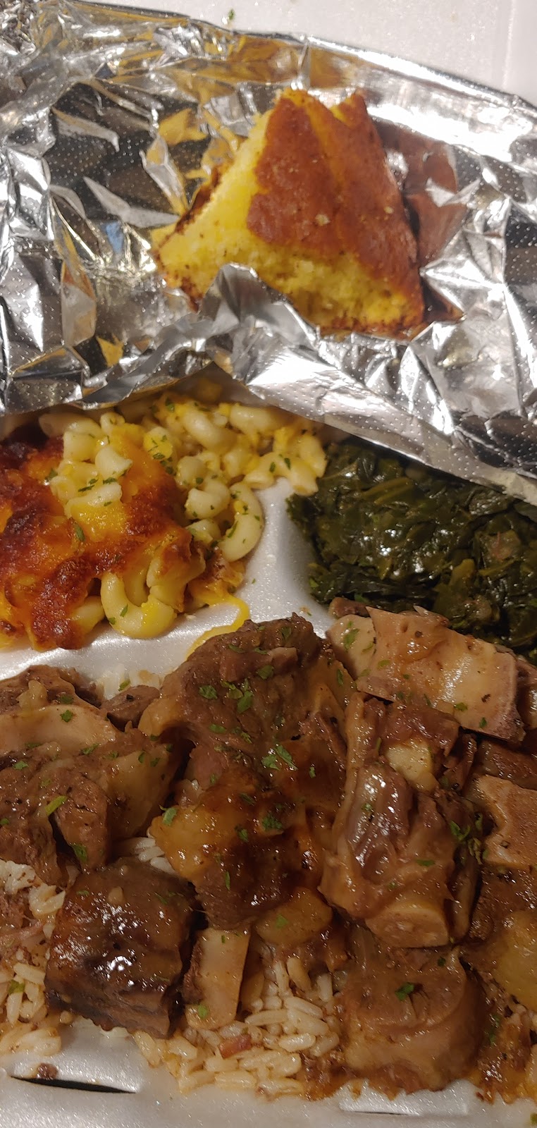 Collard Greenz Country Cooking Restaurant | restaurant | 2602 Montgomery St unit A, Savannah, GA 31401, USA | 9124955228 OR +1 912-495-5228