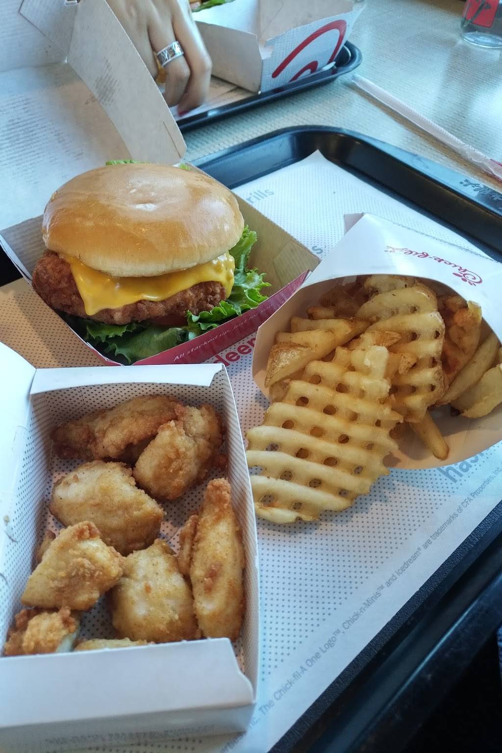 Chick-fil-A | restaurant | 1700 PA-228, Cranberry Twp, PA 16066, USA | 7247720222 OR +1 724-772-0222