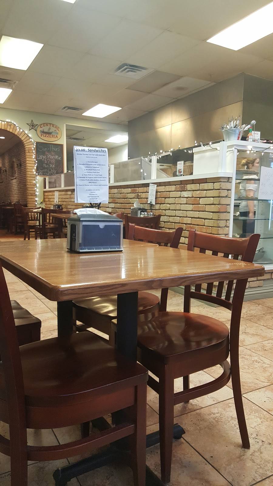 Central Pizzeria | restaurant | 126 W Main St, Somerville, NJ 08876, USA | 9087228272 OR +1 908-722-8272