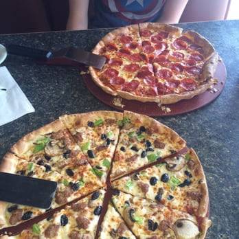 Pizza Hut | restaurant | 12730 Bandera Rd, Helotes, TX 78023, USA | 2106954570 OR +1 210-695-4570