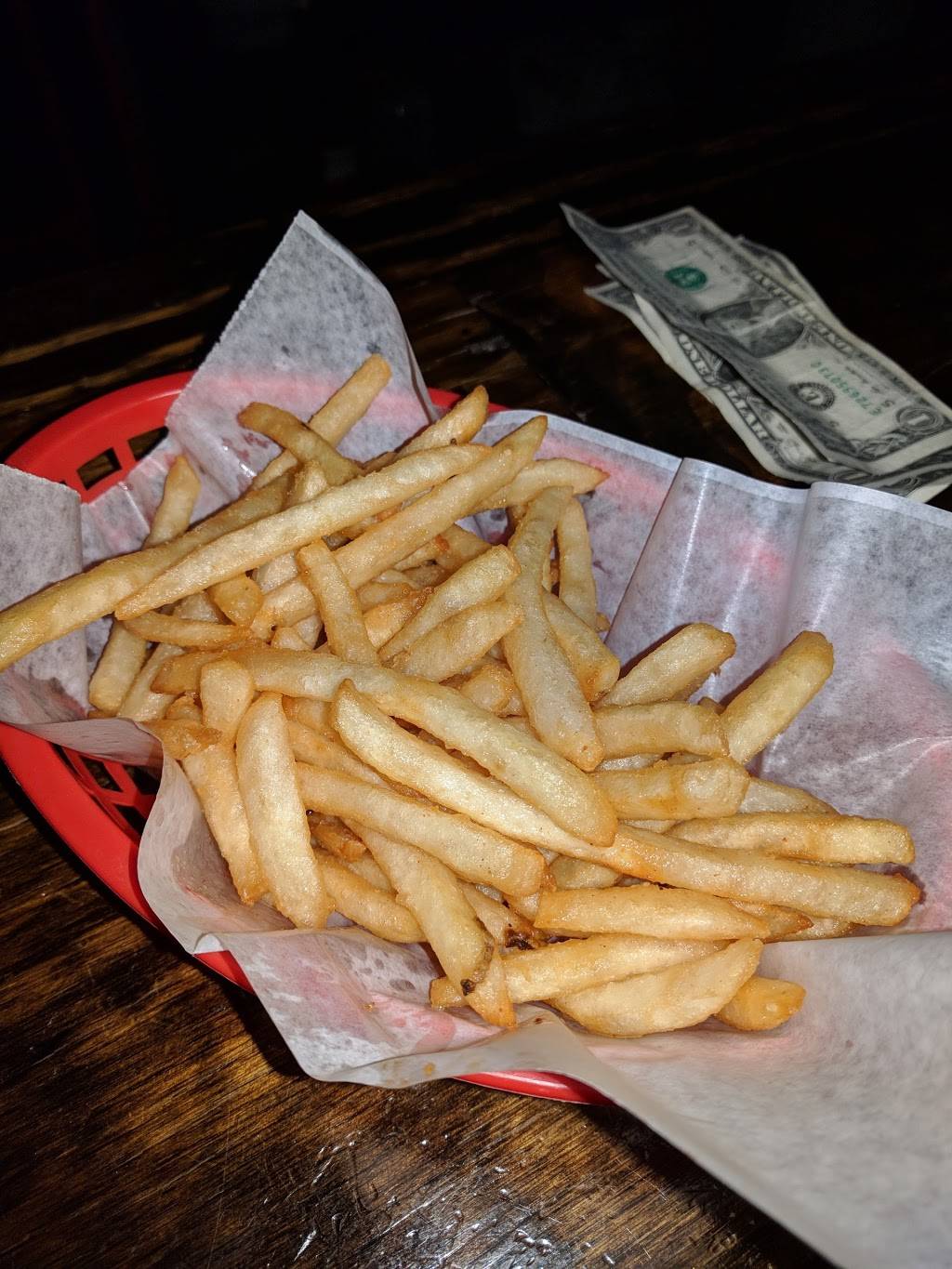 Badger Bar | restaurant | 326 E Main St, Reedsburg, WI 53959, USA | 6087683402 OR +1 608-768-3402