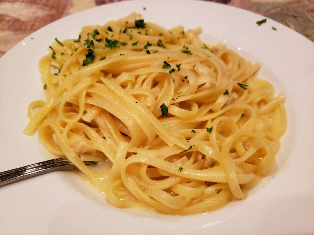 Polcaris North End Restaurant | restaurant | 92 Broadway, Saugus, MA 01906, USA | 7812333765 OR +1 781-233-3765