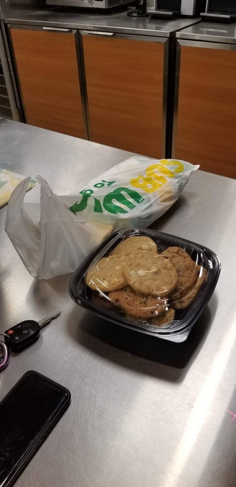 Subway | restaurant | 2214 Plainfield Pike, Cranston, RI 02921, USA | 4012750232 OR +1 401-275-0232