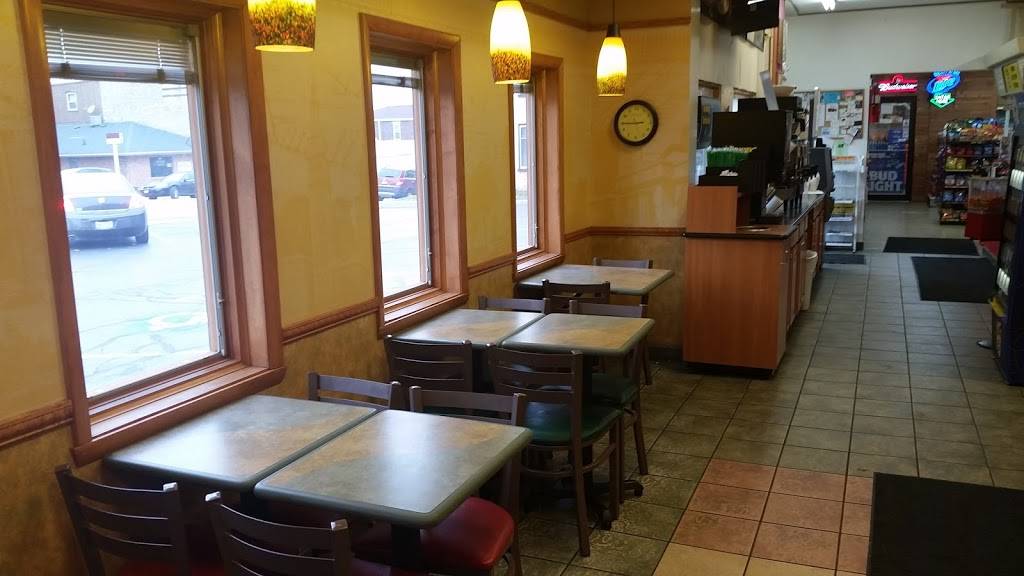 Subway | restaurant | 528 Main St, Pecatonica, IL 61063, USA | 8152391166 OR +1 815-239-1166