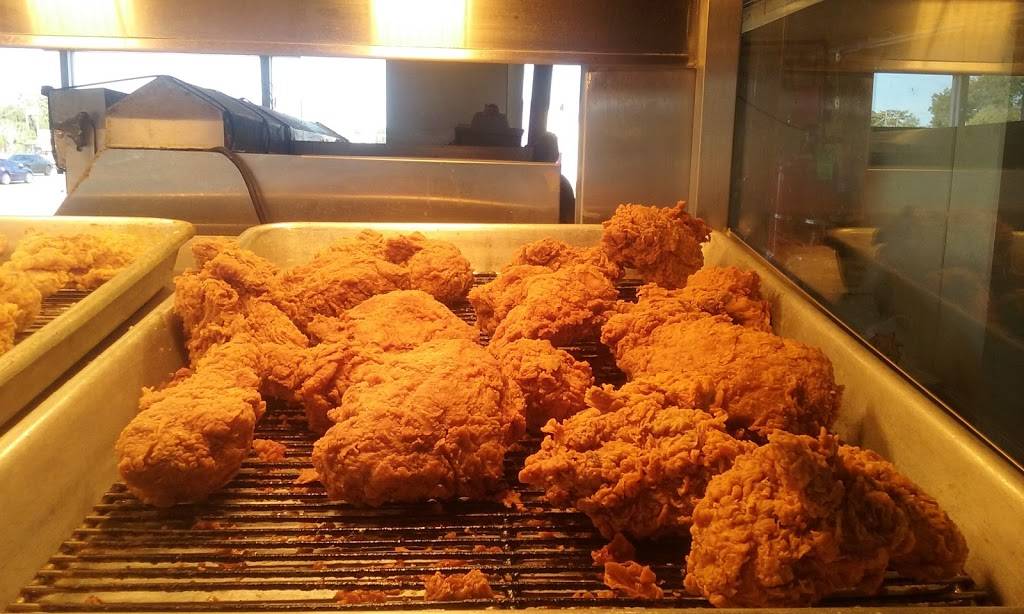 Churchs Chicken | restaurant | 3610 NW 23rd St, Oklahoma City, OK 73107, USA | 4059473433 OR +1 405-947-3433
