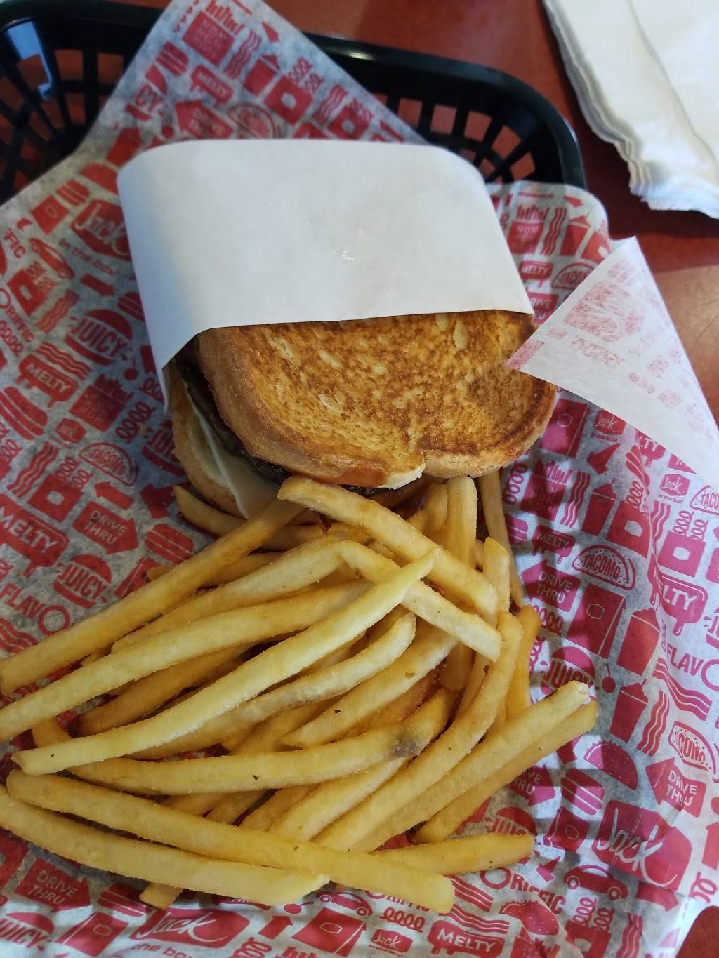 Jack in the Box | restaurant | 28090 N, Hasley Canyon Rd, Castaic, CA 91384, USA | 6617759360 OR +1 661-775-9360