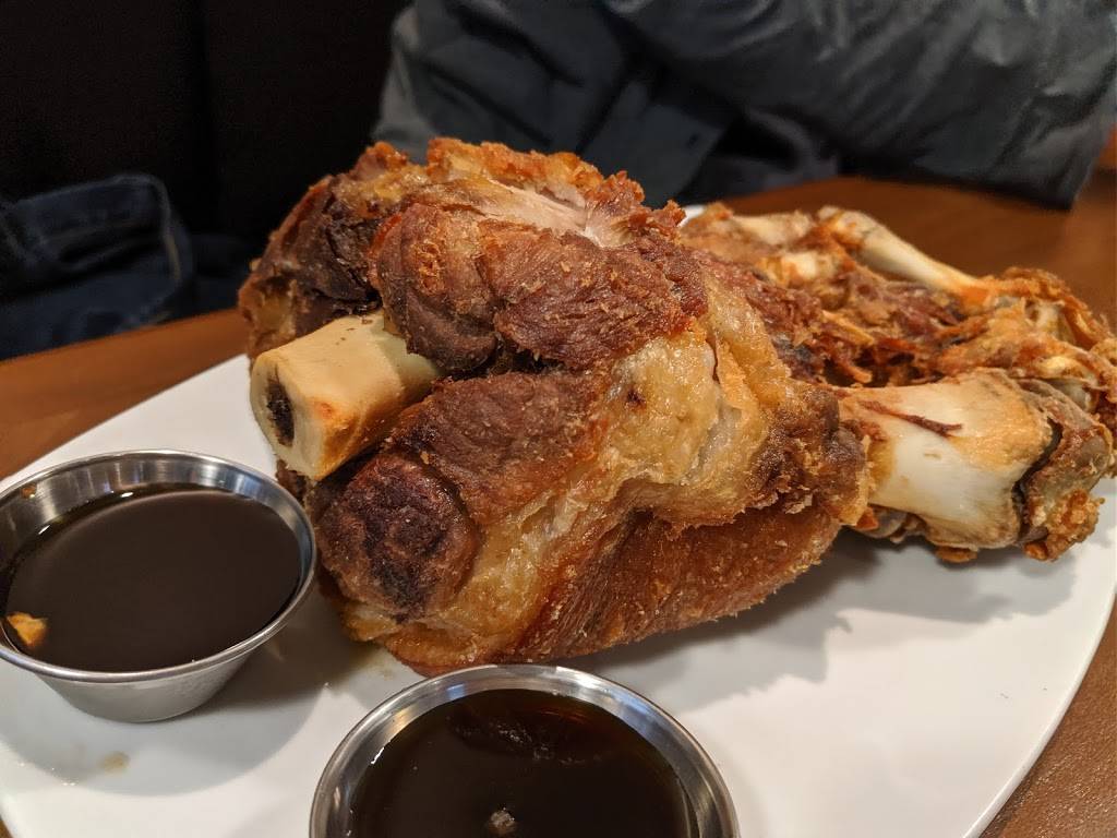 Maxs Restaurant, Cuisine of the Philippines | restaurant | 16830 Southcenter Pkwy, Tukwila, WA 98188, USA | 2066986297 OR +1 206-698-6297