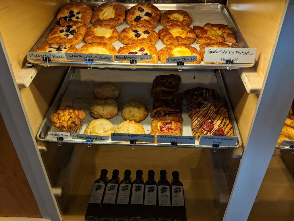 Baker and Brewer | restaurant | 94 Stuart St, Charleston, SC 29403, USA | 8432978233 OR +1 843-297-8233