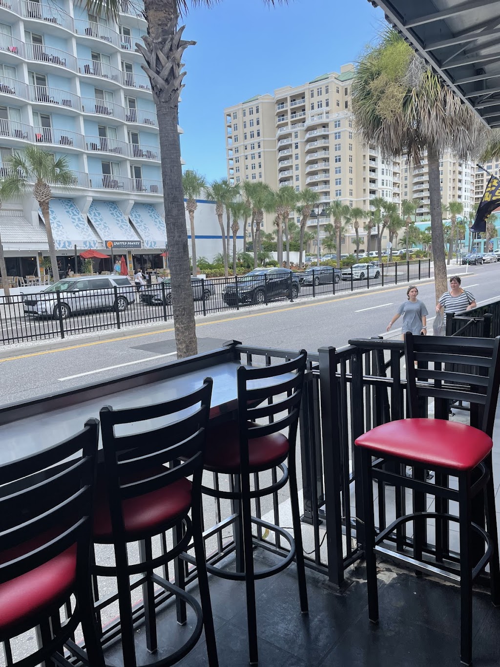 Little Anthonys Pizzeria | restaurant | 407 Mandalay Ave, Clearwater, FL 33767, USA | 7272282980 OR +1 727-228-2980