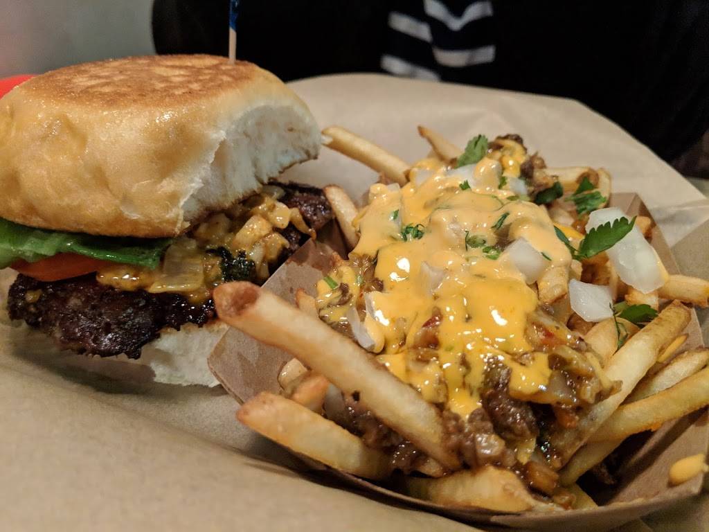 LA Burger | restaurant | 5800 N Tarrant Pkwy #110, Fort Worth, TX 76244, USA | 8175762898 OR +1 817-576-2898