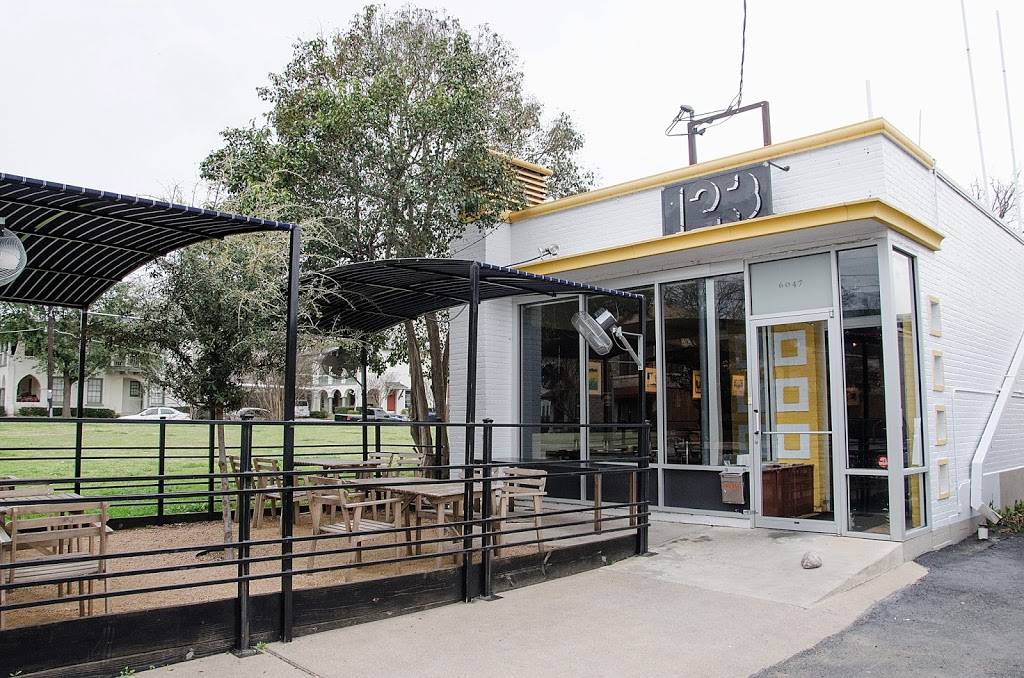 Mot Hai Ba | restaurant | 6047 Lewis St, Dallas, TX 75206, USA | 2148260968 OR +1 214-826-0968