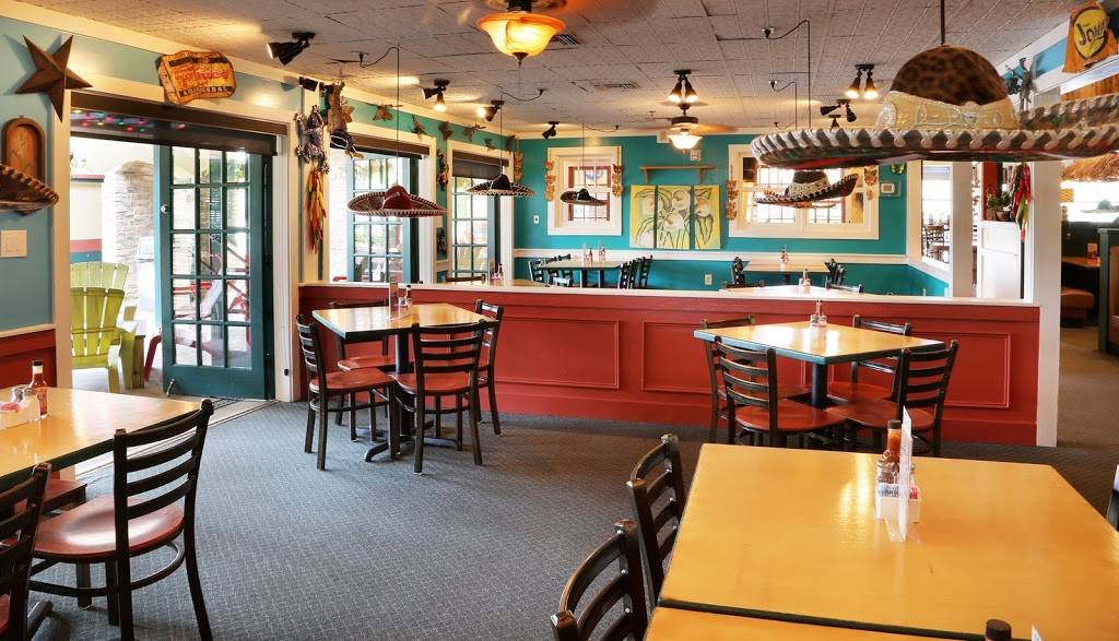 Lupe Tortilla | restaurant | 19437 I-45, Shenandoah, TX 77385, USA | 2812985274 OR +1 281-298-5274