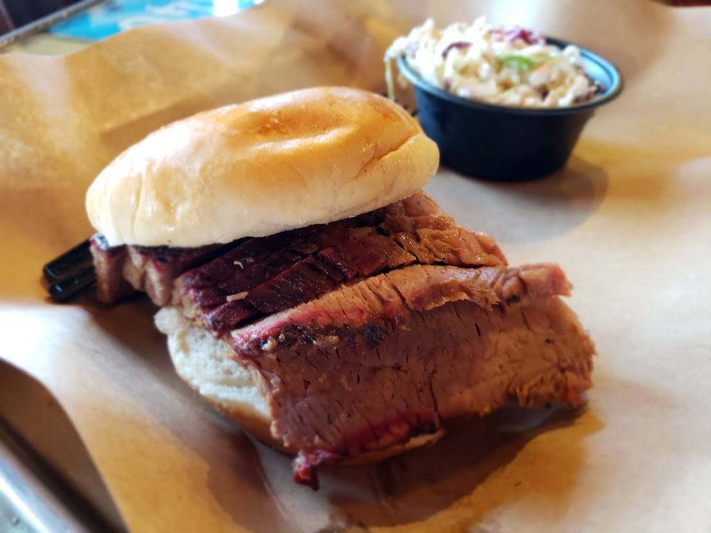 MISSION BBQ | restaurant | 1504 W Brandon Blvd, Brandon, FL 33511, USA | 8138309618 OR +1 813-830-9618