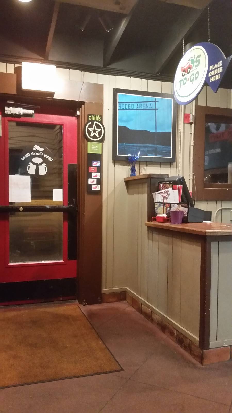 Chilis Grill & Bar | restaurant | 5880 Antioch Rd, Merriam, KS 66202, USA | 9132620067 OR +1 913-262-0067