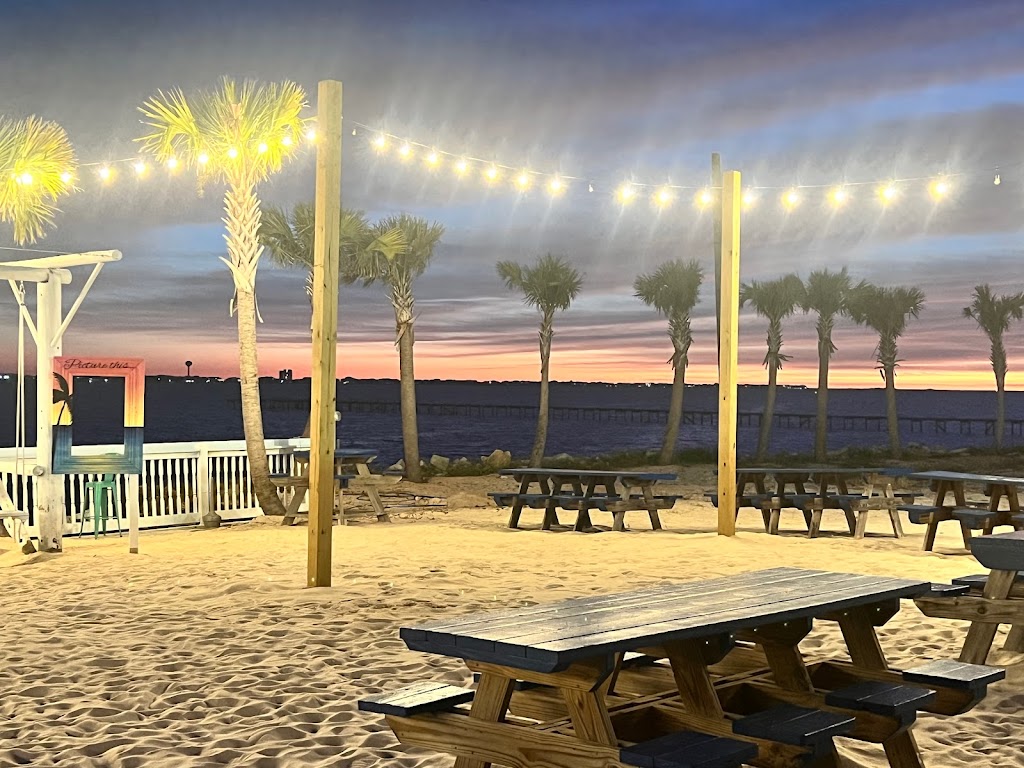 Seagull Sams | restaurant | 8491 Navarre Pkwy, Navarre, FL 32566, USA | 8507107333 OR +1 850-710-7333