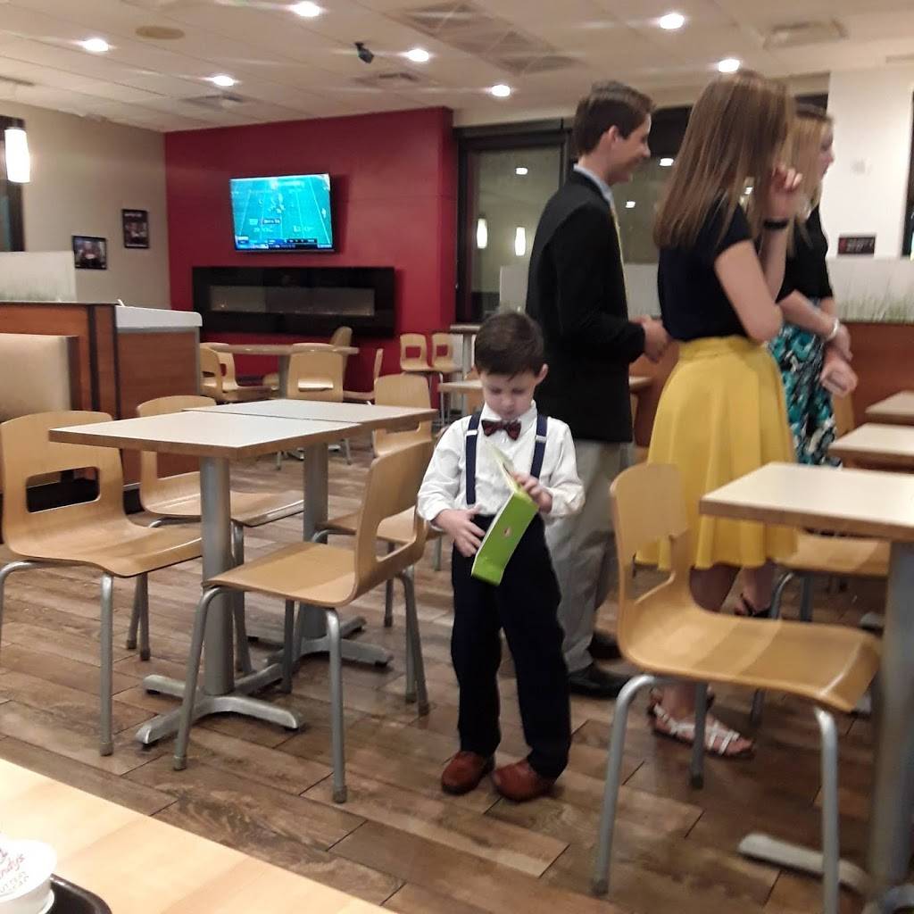 Wendys | restaurant | 6650 Clinton Hwy, Knoxville, TN 37912, USA | 8659381031 OR +1 865-938-1031